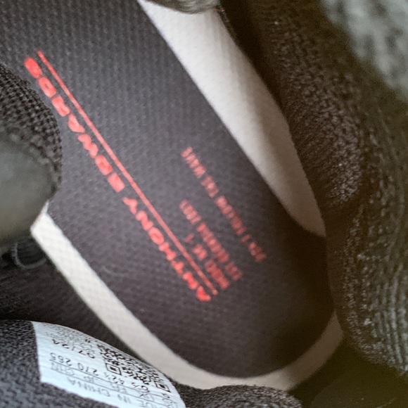 adidas Black and red Sneakers - Picture 6 of 6